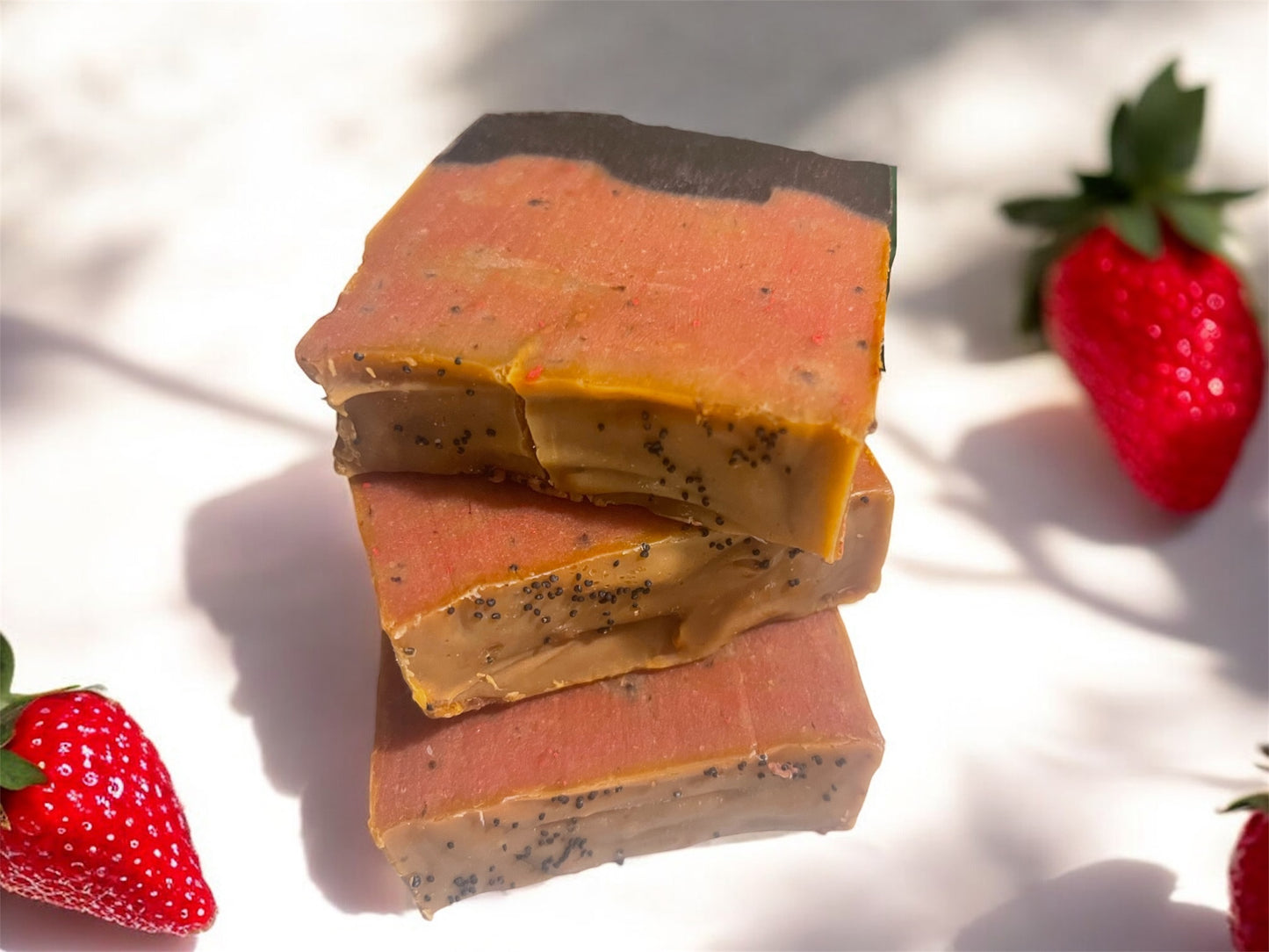 JABÓN ARTESANAL DE FRESAS CON CHOCOLATE